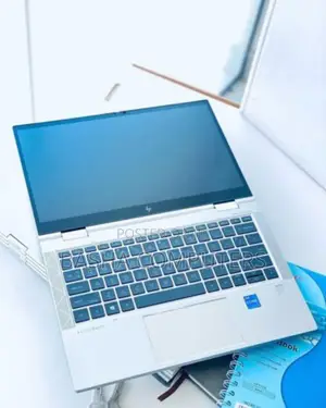 New Laptop HP EliteBook 830 G8 8GB Intel Core i7 SSHD+SSD 512GB
