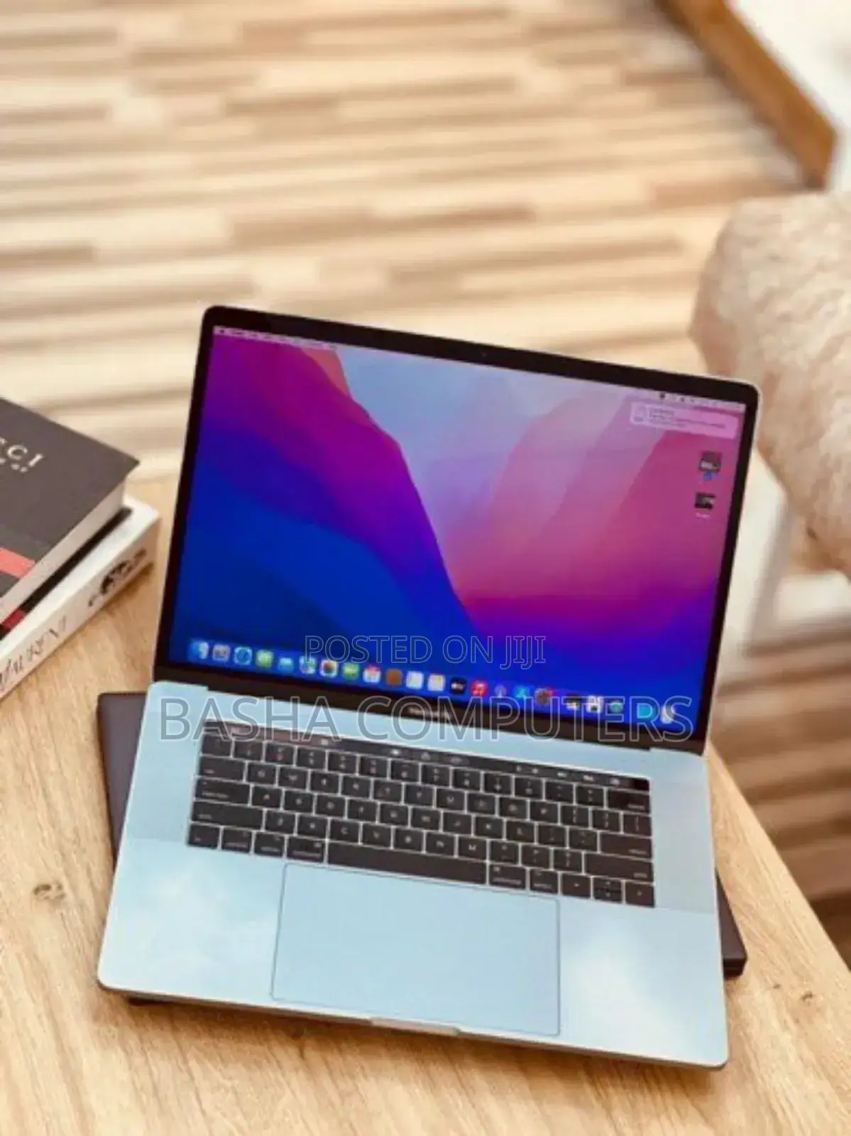 New Laptop Apple MacBook Pro 2019 16GB Intel Core i9 SSHD+SSD 512GB