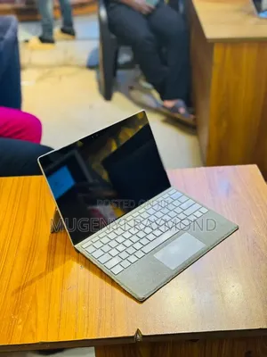 Laptop Asus ASUSPRO B9440UA 4GB Intel Core i5 SSD 128GB