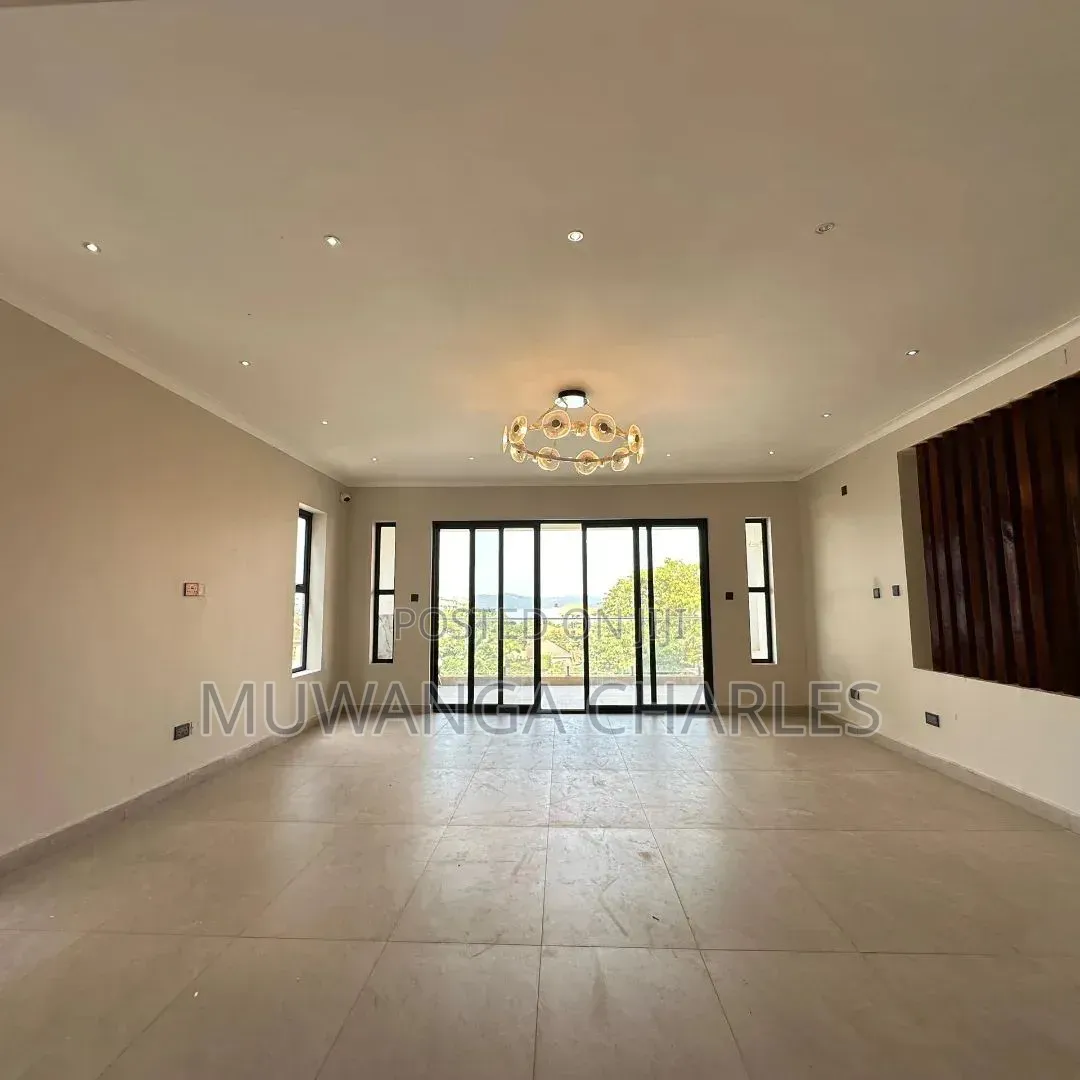 3bdrm Apartment in Fs Properties Ltd, Nakawa for rent
