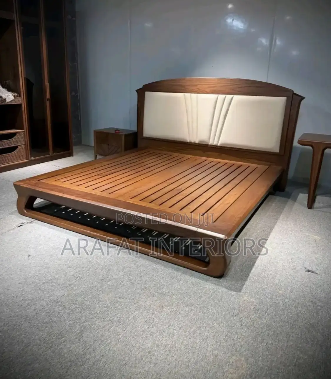 5by6 Mugavu Modern Walnut Platform Bed 