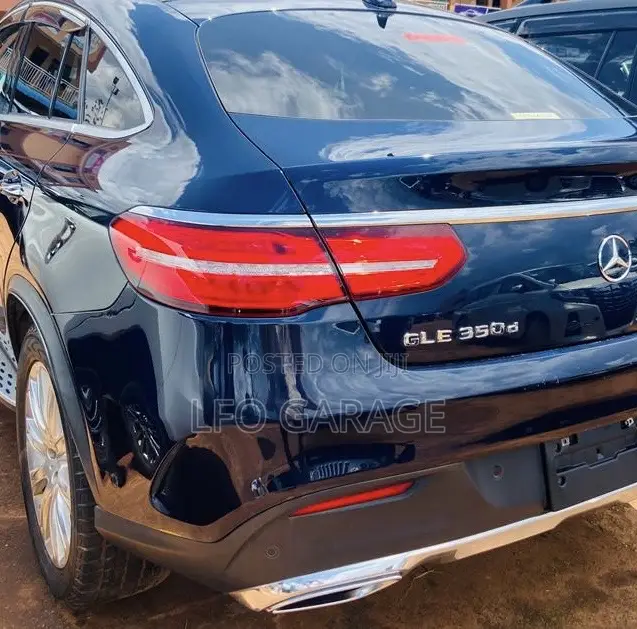 Mercedes-Benz GLE-Class GLE 350d 4MATIC 2017 Blue