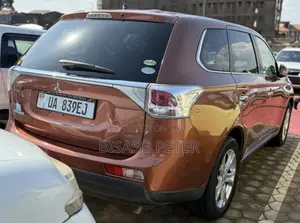Mitsubishi Outlander 2014 Beige