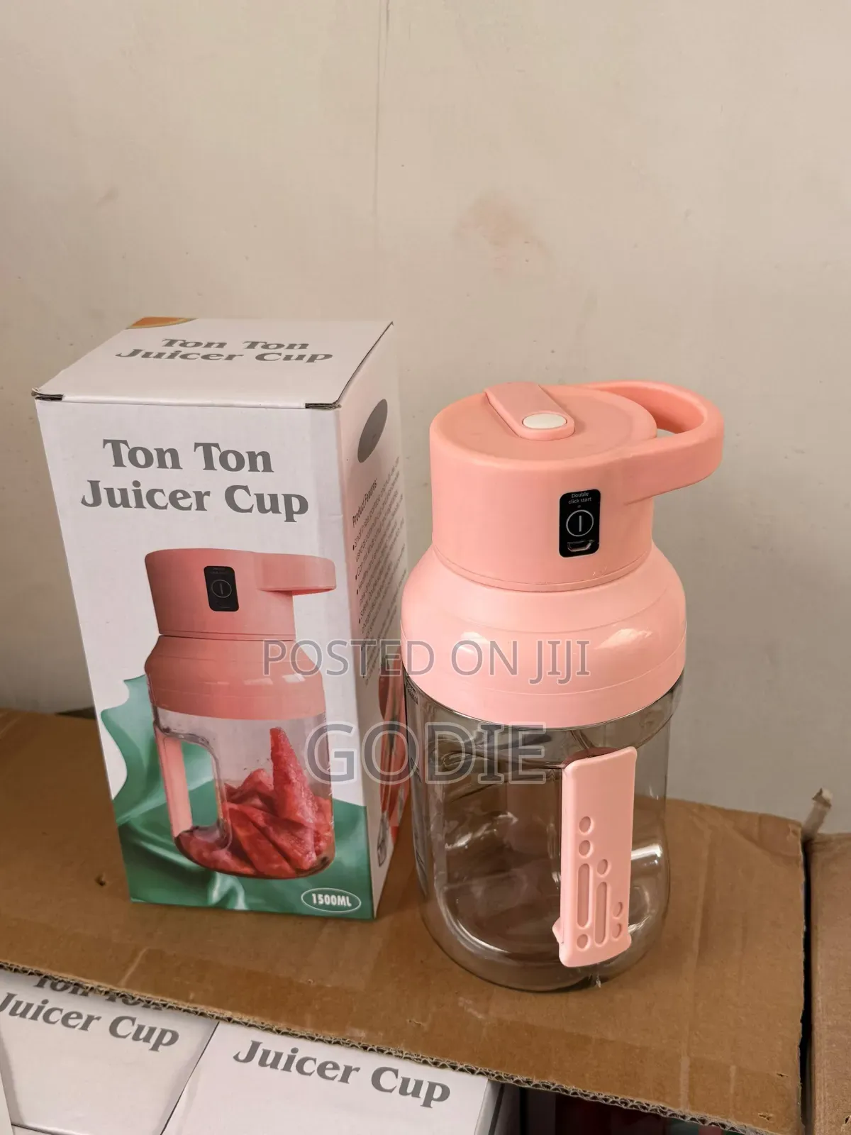 Ton Portable Blender Cup Features a 1500ml