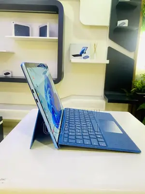 New Laptop Microsoft Surface Pro 9 16GB Intel Core i7 SSD 1T