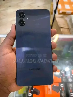 New Samsung Galaxy A06 64 GB Blue
