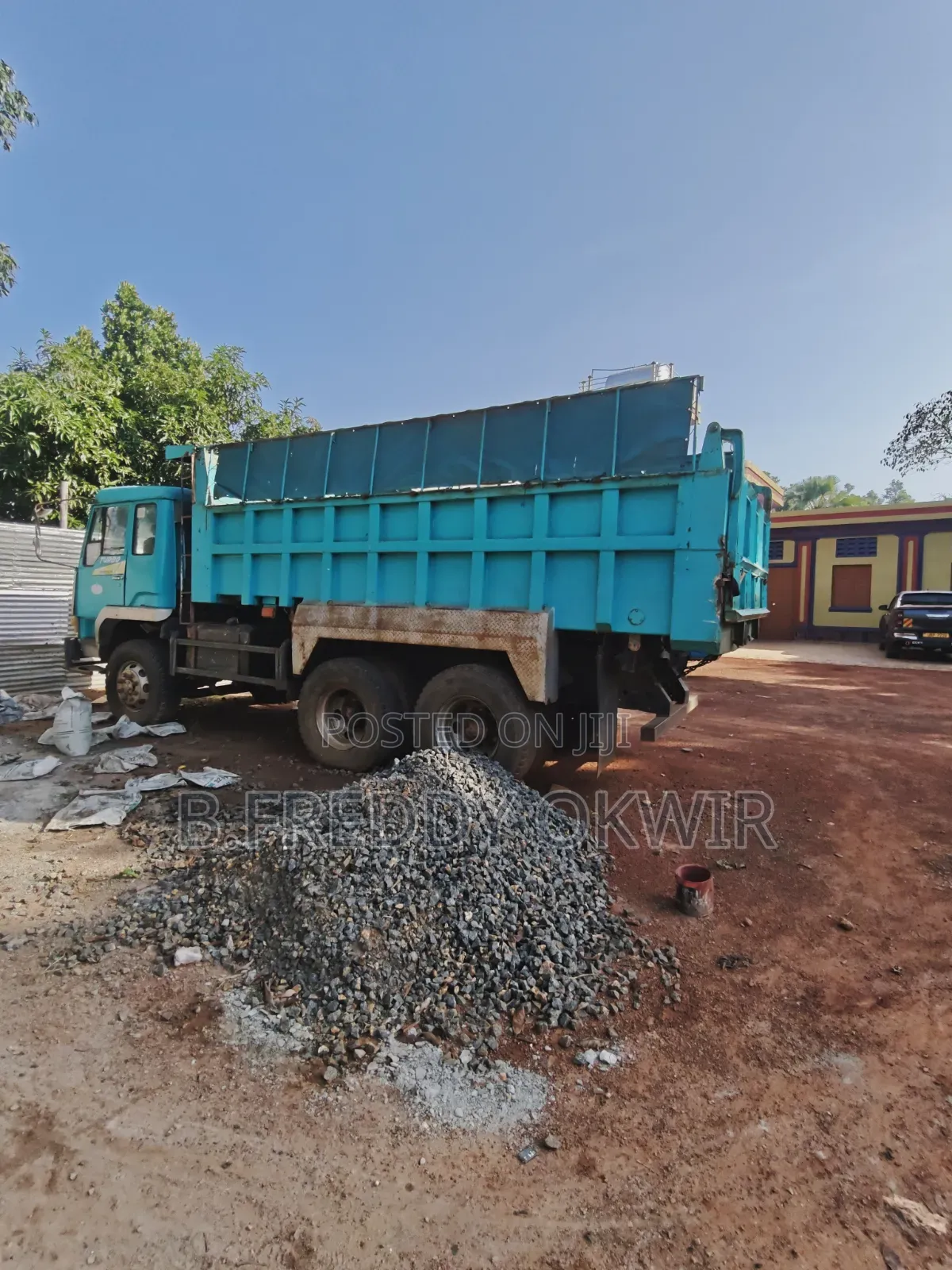 Mitsubishi Fuso Dump Truck
