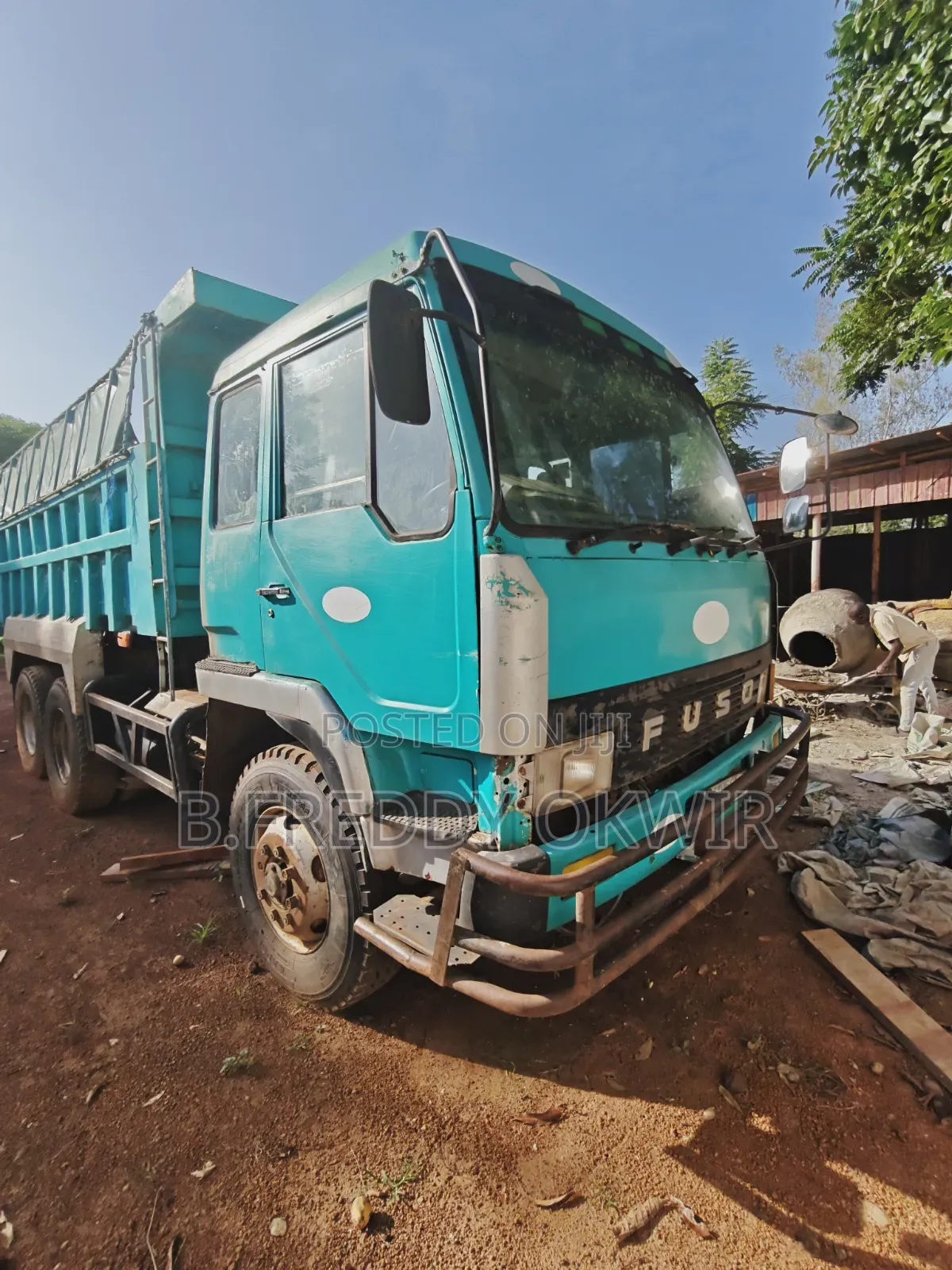 Mitsubishi Fuso Dump Truck