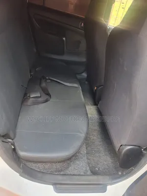 Toyota Voxy 2006 White
