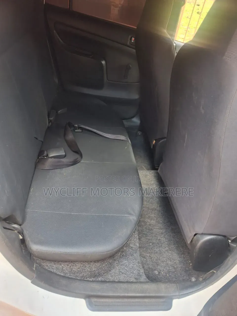 Toyota Voxy 2006 White