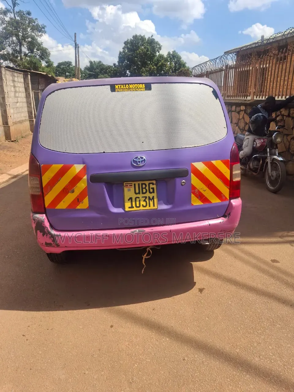Toyota Voxy 2006 White