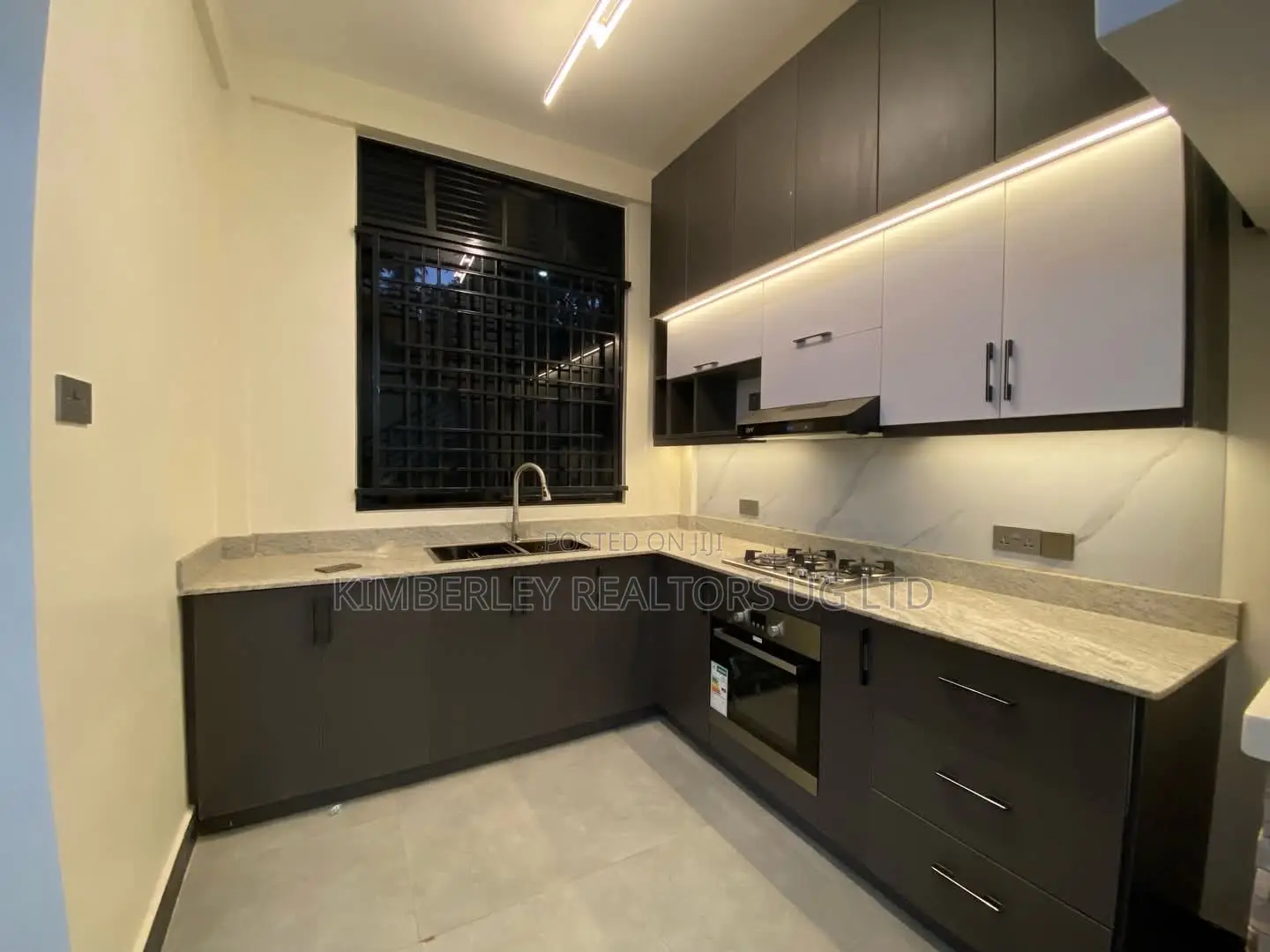 4bdrm Condo in Mukono TC for sale