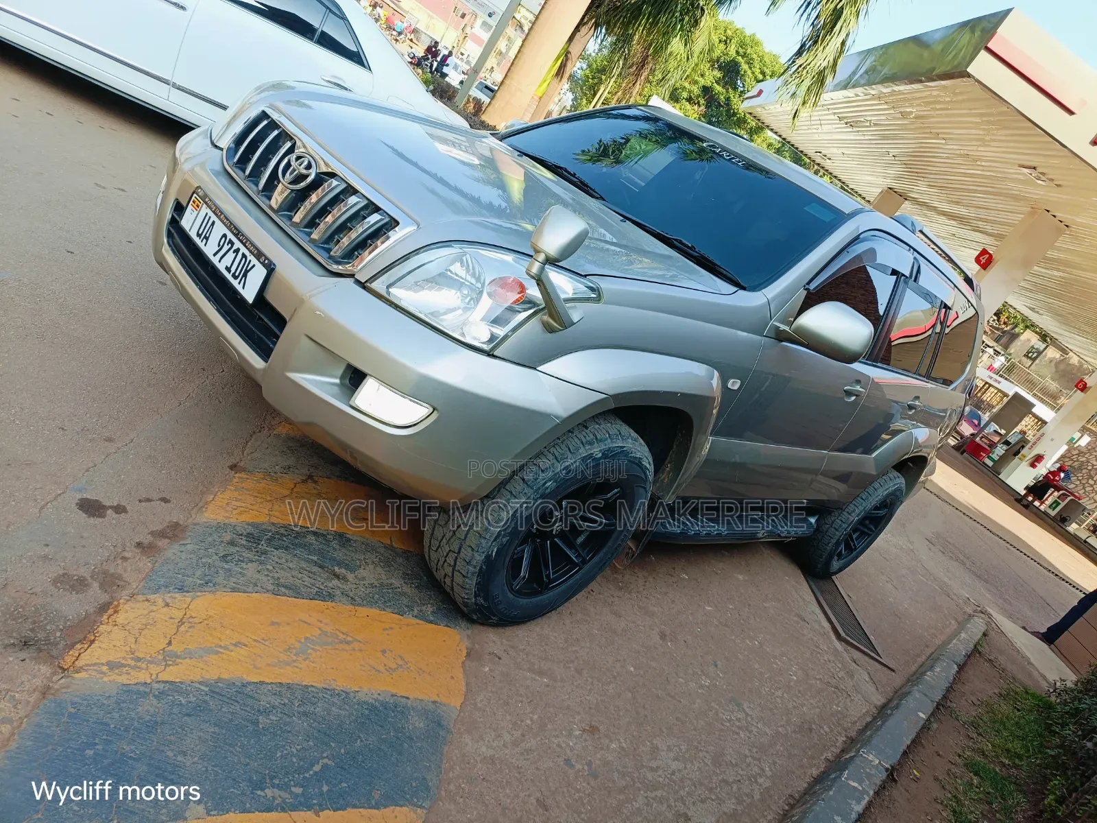 Toyota Voxy 2007 Green