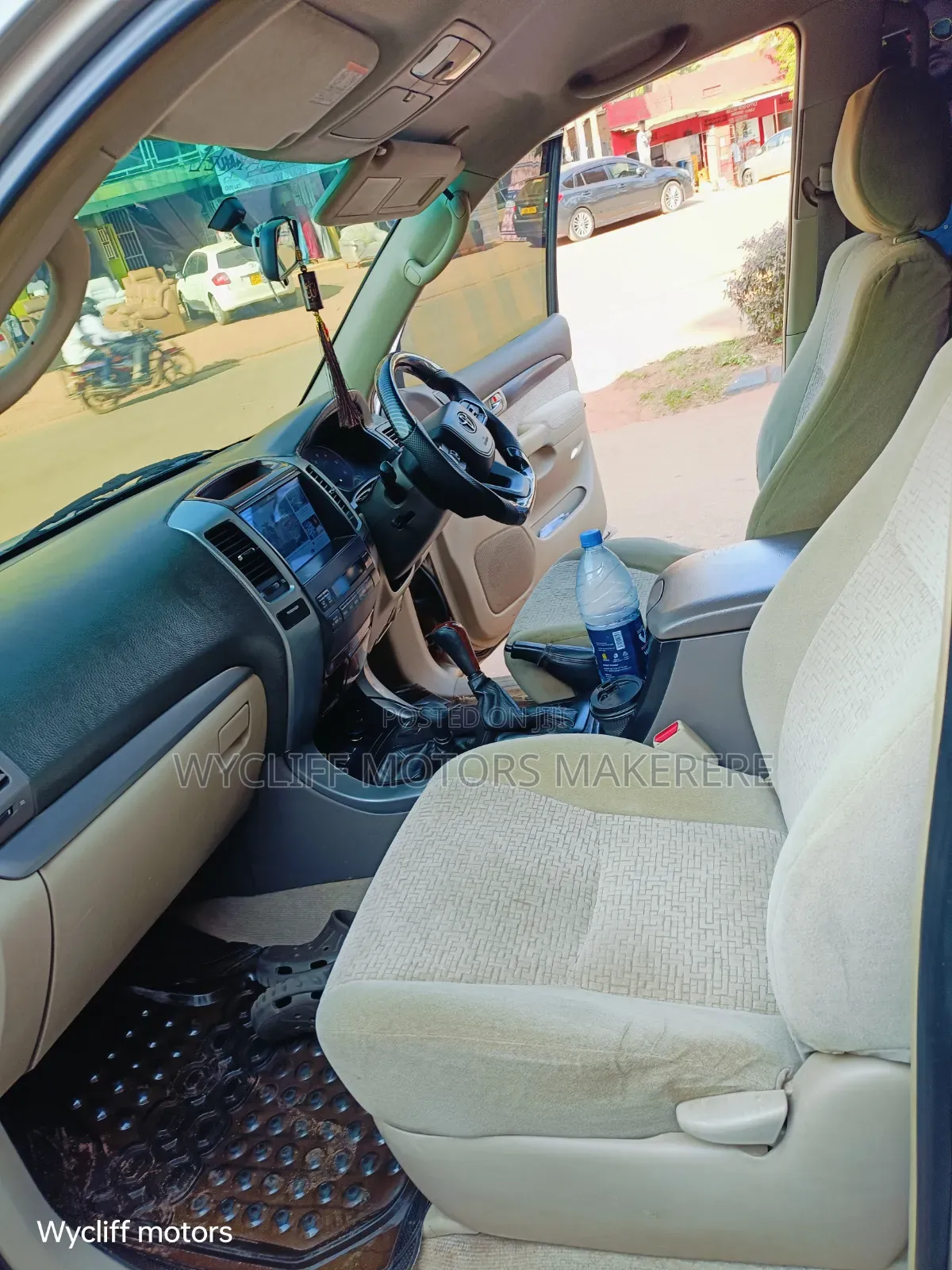 Toyota Voxy 2007 Green