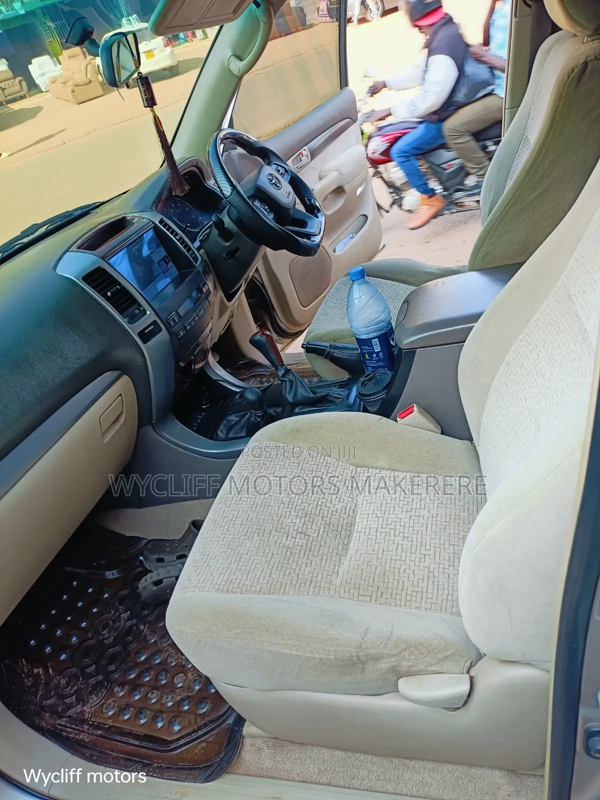 Toyota Voxy 2007 Green