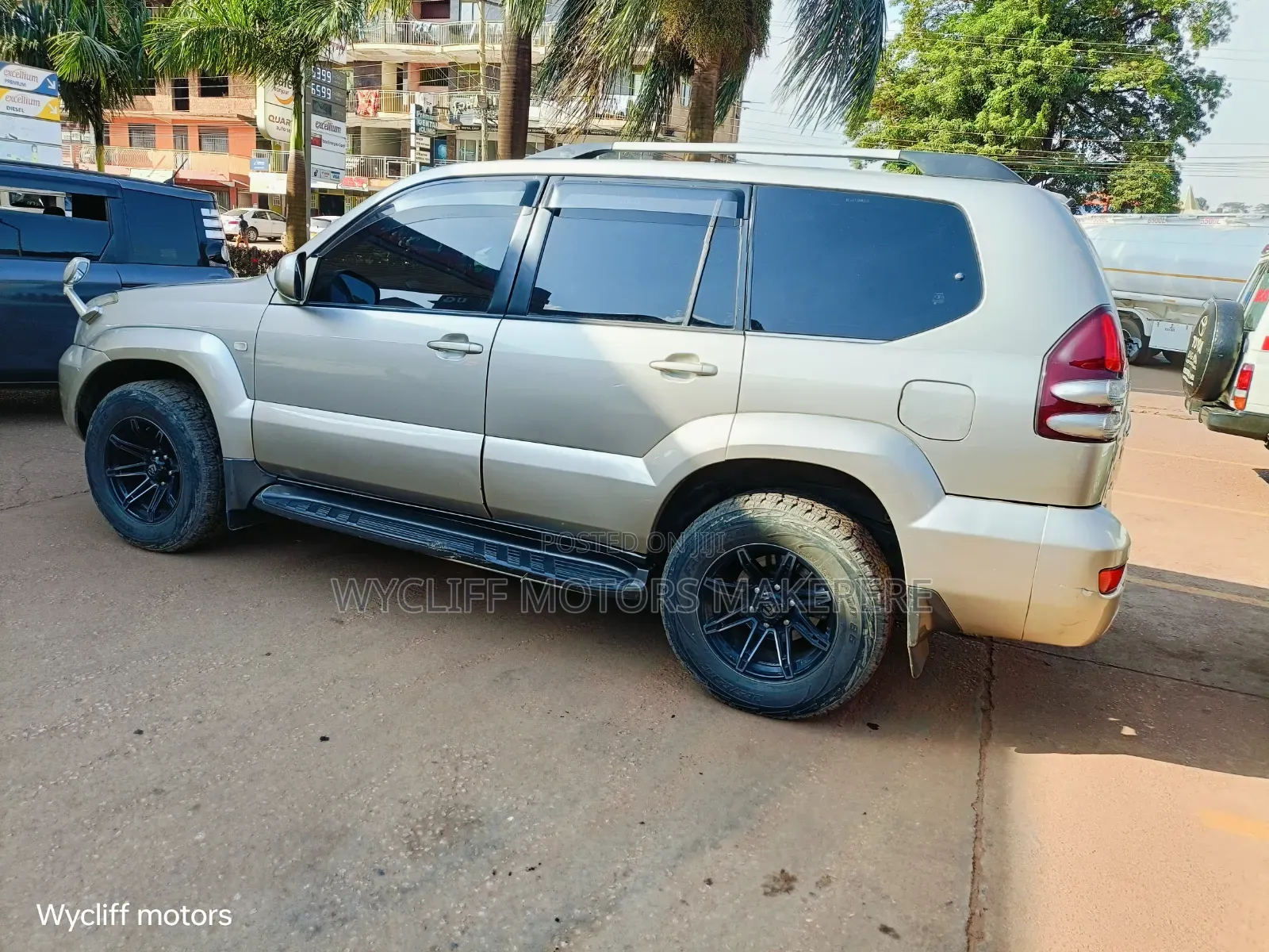 Toyota Voxy 2007 Green