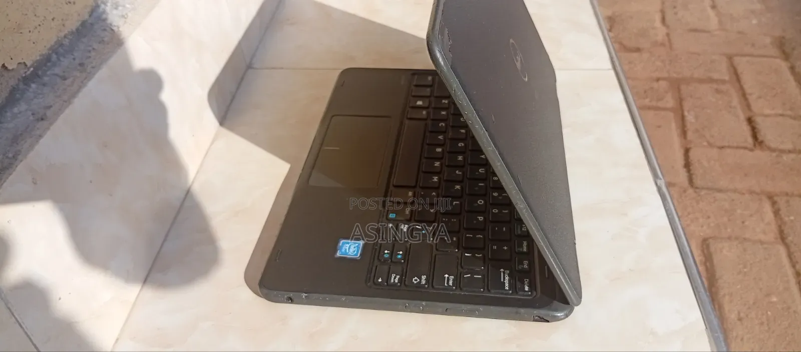 Laptop Dell Latitude 11 3190 4GB Intel Core i5 SSD 128GB