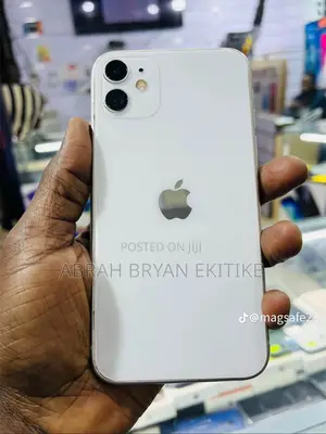 Apple iPhone 11 64 GB White