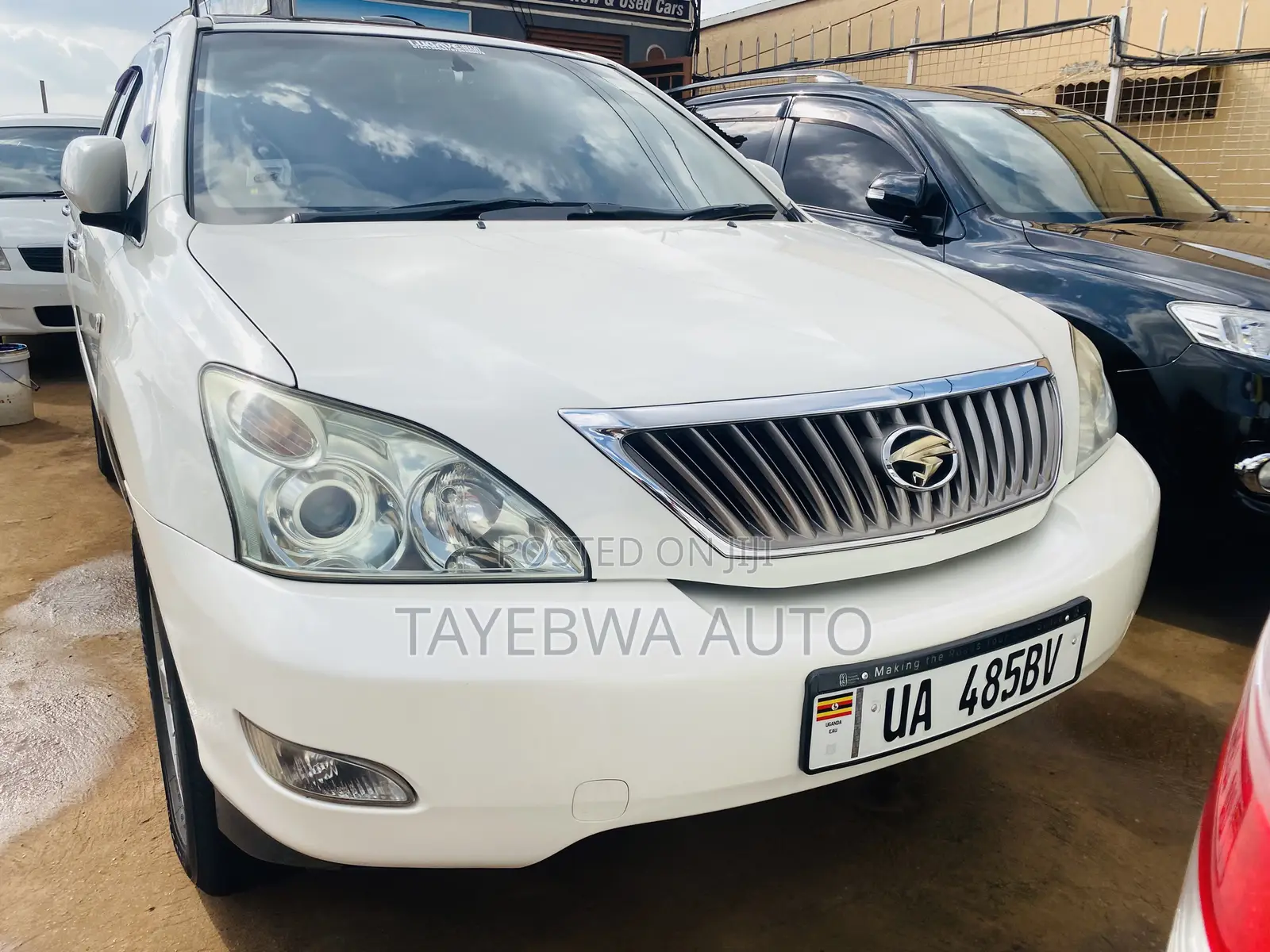 Toyota Harrier 2.4 2012