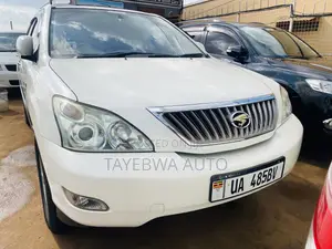 Toyota Harrier 2.4 2012