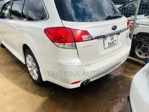 Subaru Legacy 2012 White