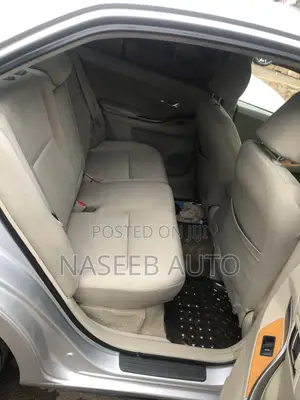 Toyota Premio 2010 Silver