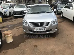 Toyota Premio 2010 Silver