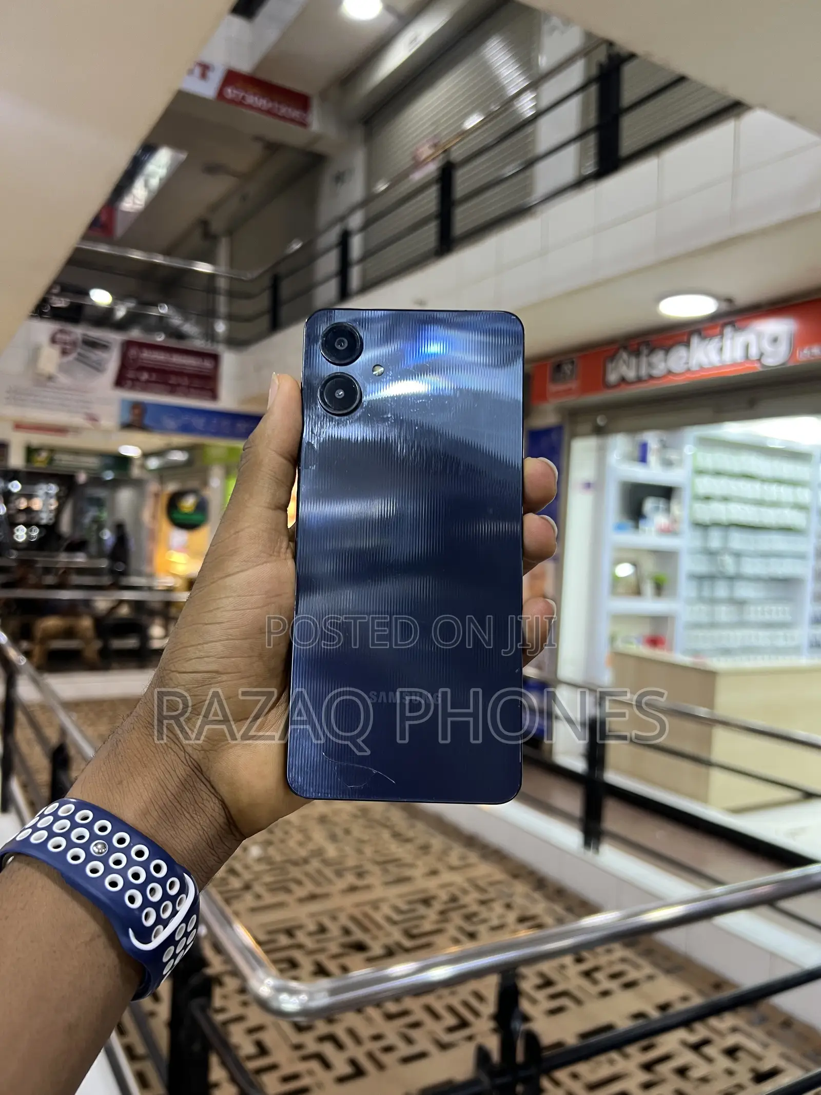 Samsung Galaxy A06 64 GB Red