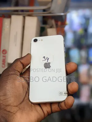 Apple iPhone SE 64 GB White
