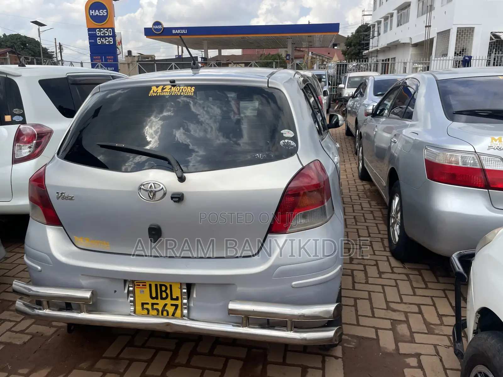 Toyota Vitz 2008 Silver
