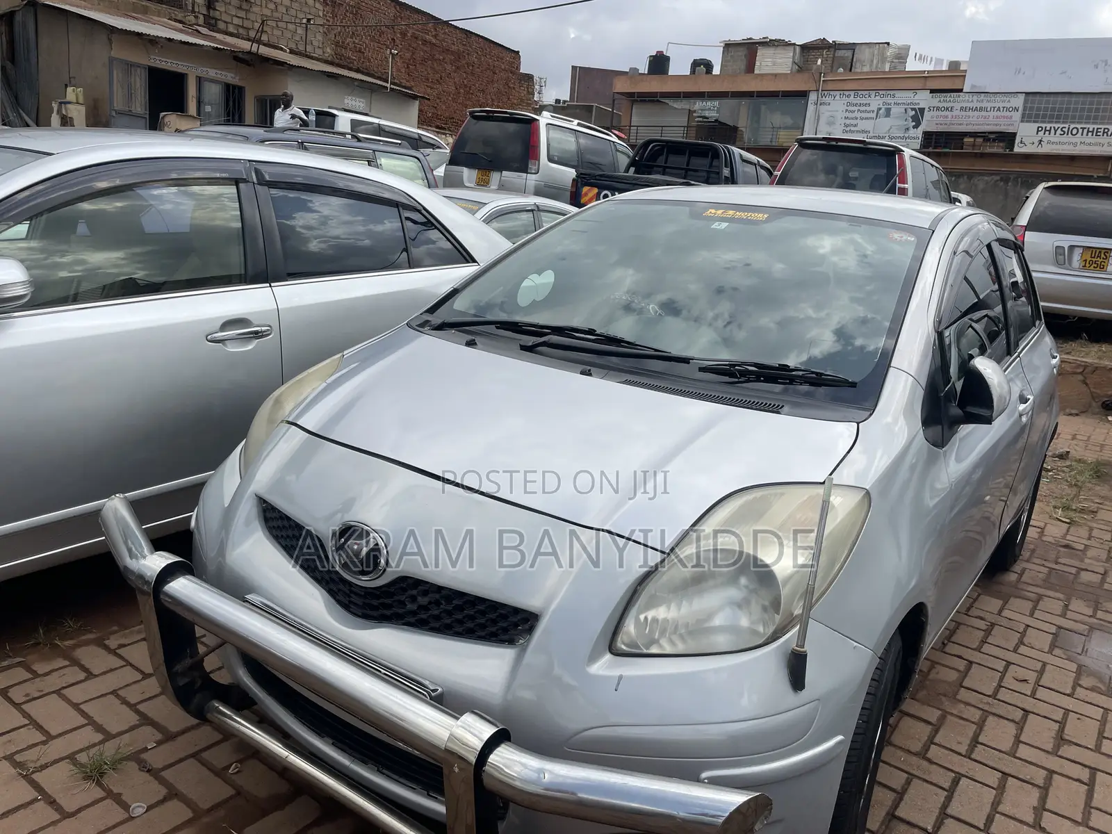 Toyota Vitz 2008 Silver