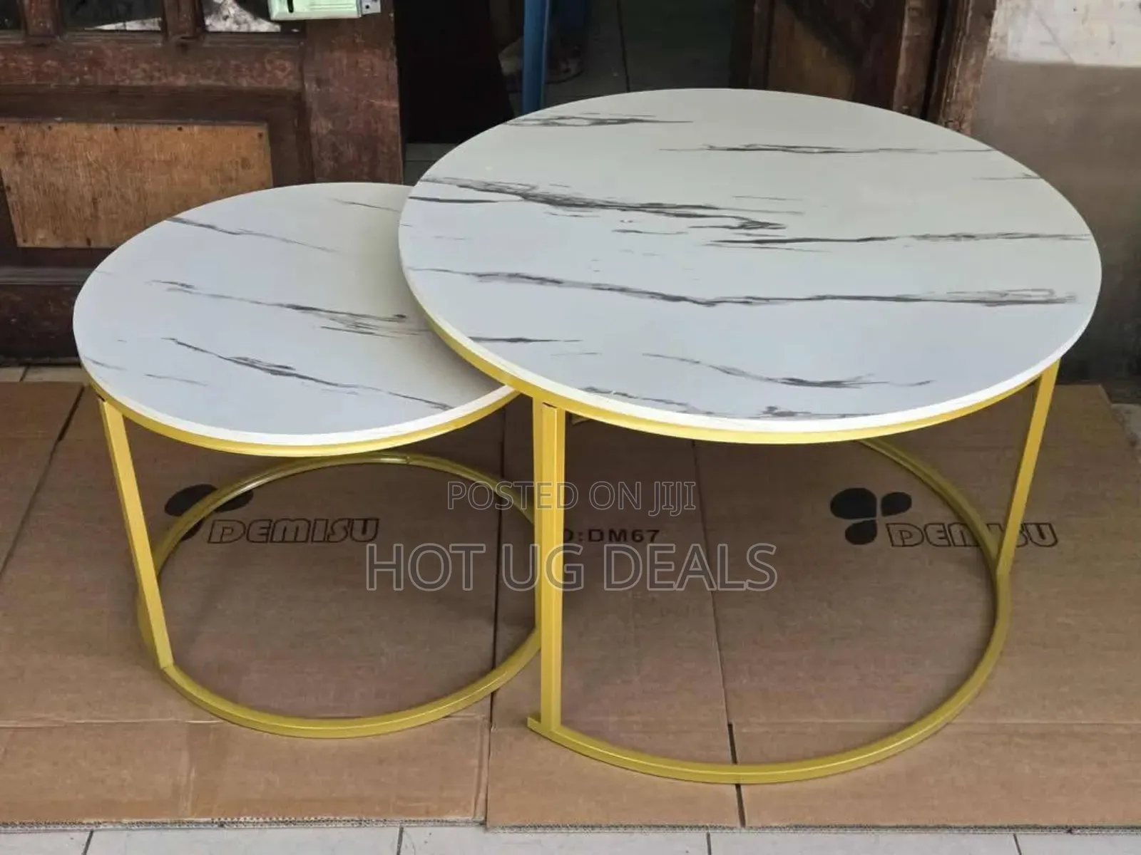 Set of 2 Modern Round Coffee Tables With Marble Tabletop - White/Gold