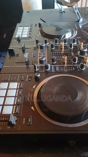 Hercules 500 Inpulse Dj Controller