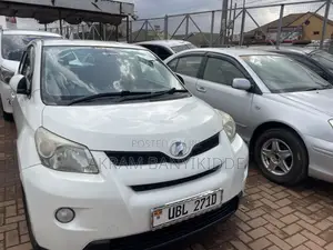 Toyota IST 2009 Pearl