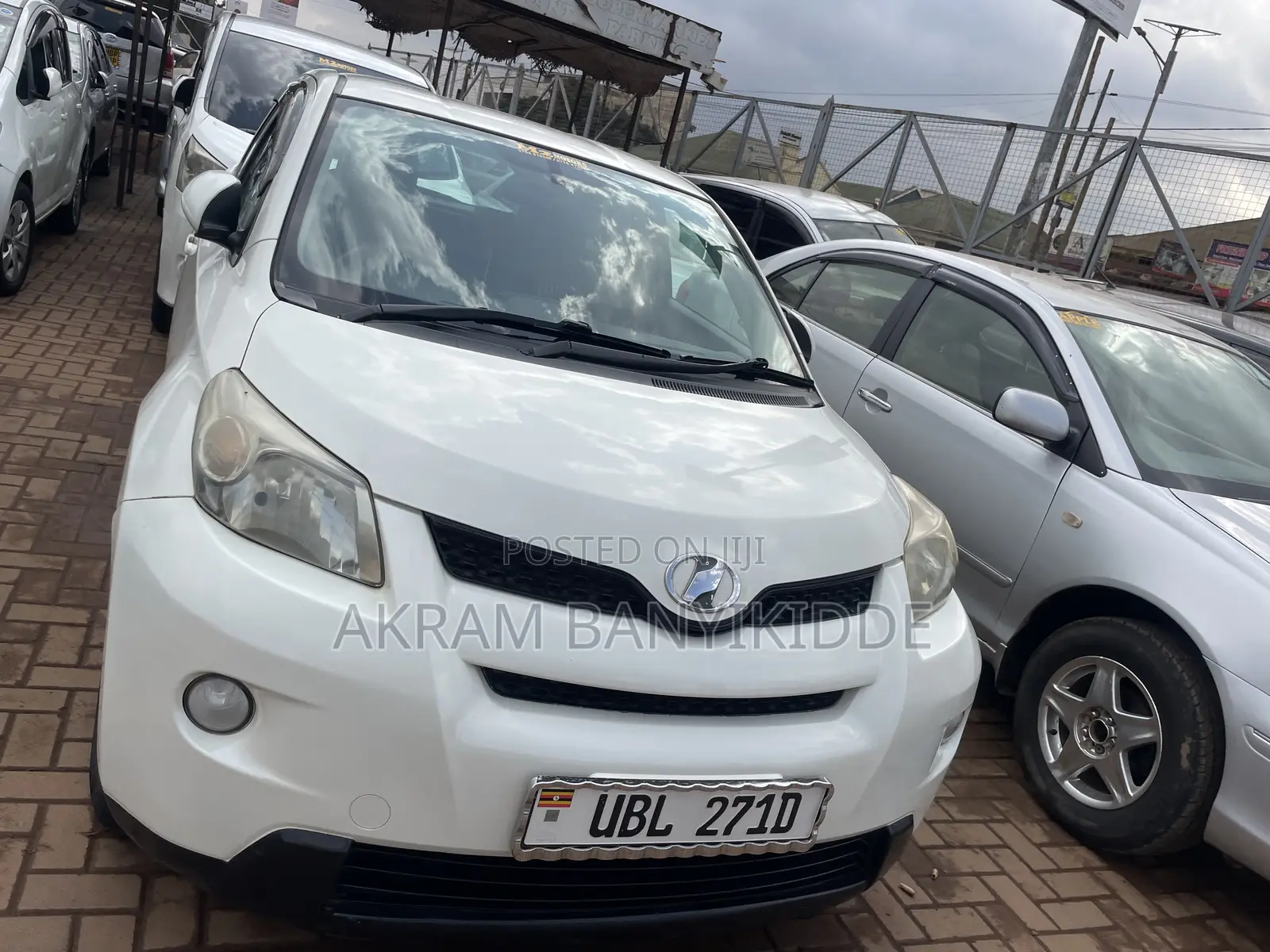 Toyota IST 2009 Pearl