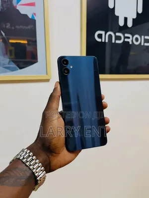 Samsung Galaxy A06 64 GB Black