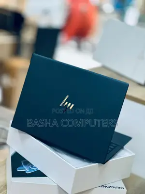 New Laptop HP Dragonfly G4 16GB Intel Core i7 SSHD+SSD 512GB