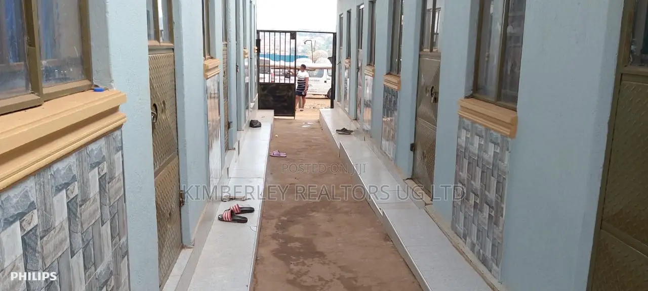 1bdrm Duplex in Makindye for sale