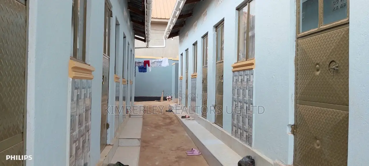 1bdrm Duplex in Makindye for sale