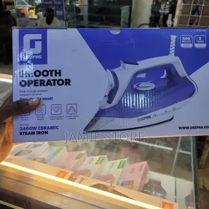 Geepas Creamic Steam Iron