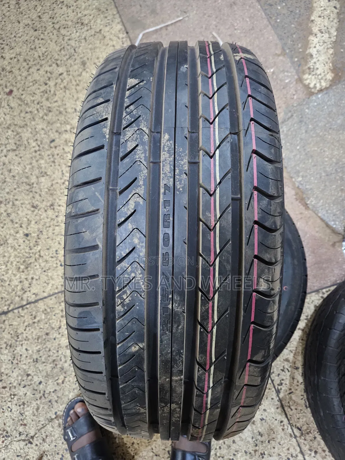 215 50 R17 Onex Steel Belted Radial Very Gd and Original.