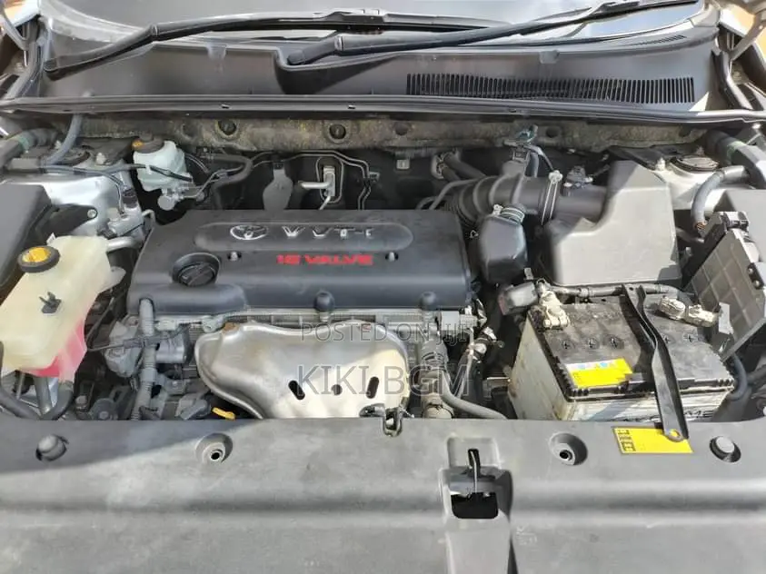 Toyota Vanguard 2011 Pearl
