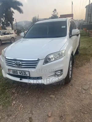 Toyota Vanguard 2011 Pearl