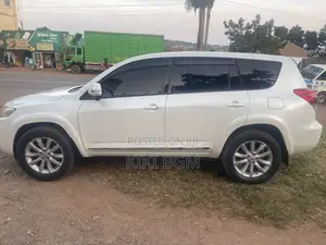 Toyota Vanguard 2011 Pearl