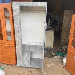 Wardrobe Cobra