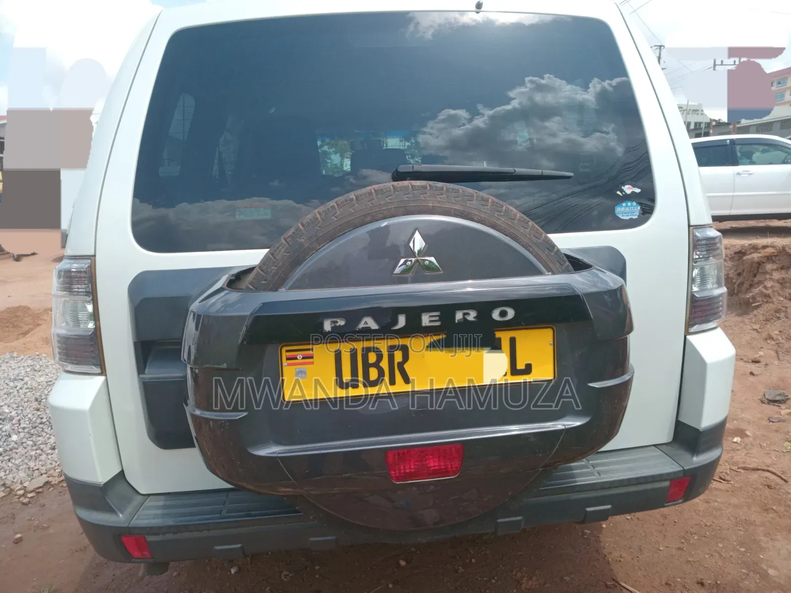 Mitsubishi Pajero 2012 White
