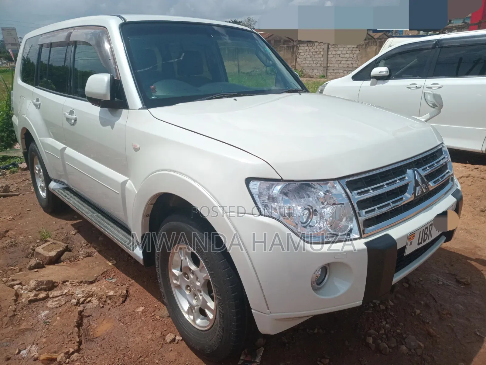 Mitsubishi Pajero 2012 White