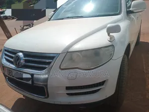 Volkswagen Touareg 2008 White