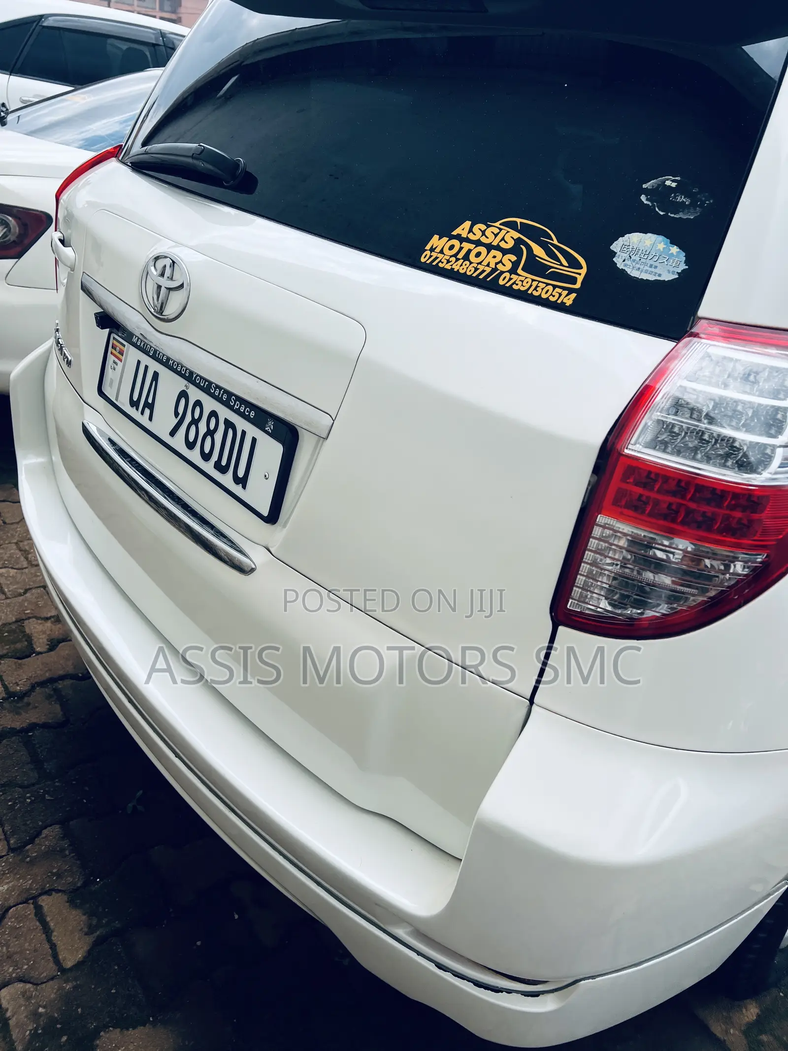 Toyota Vanguard 2008 White