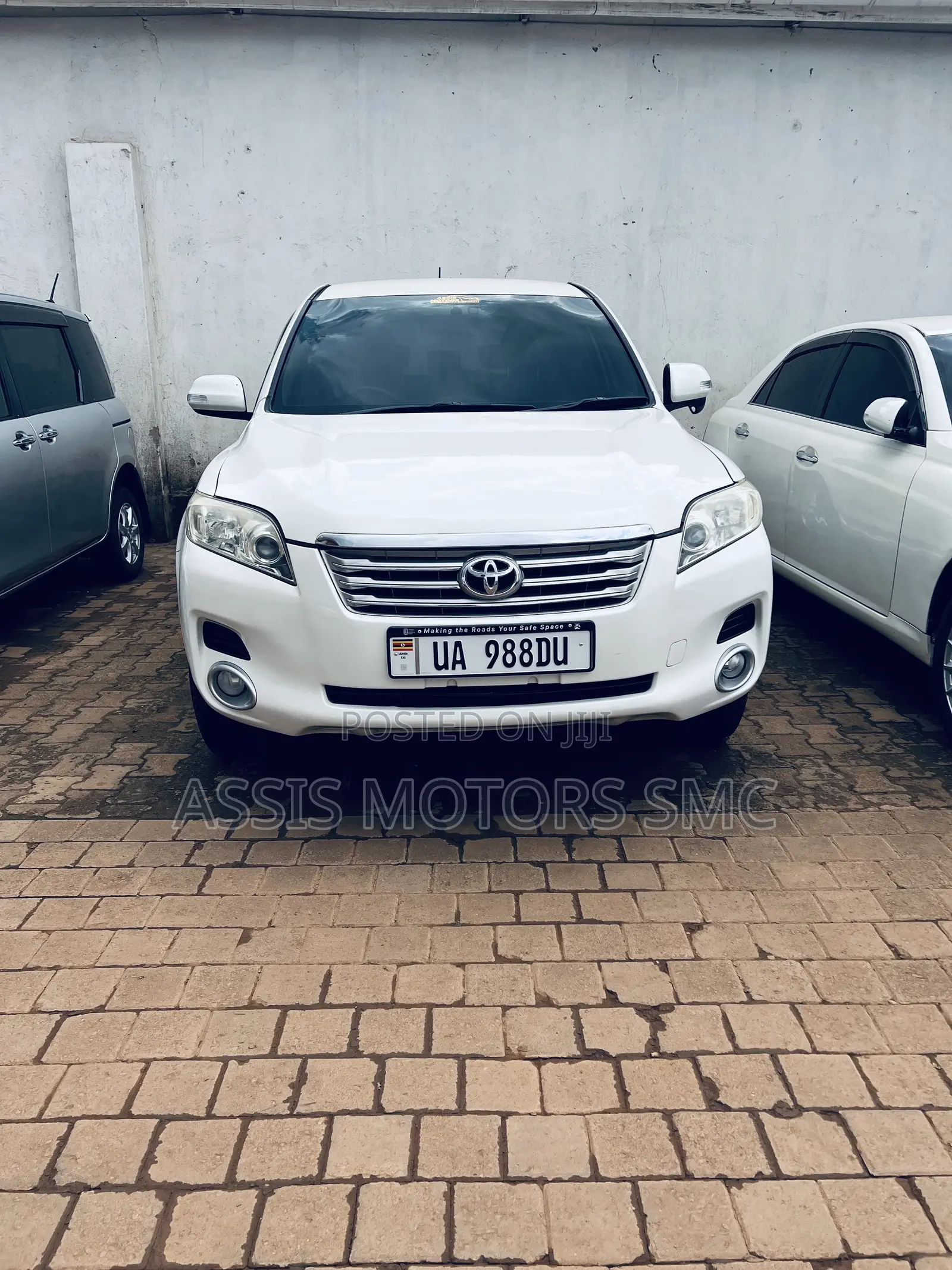 Toyota Vanguard 2008 White